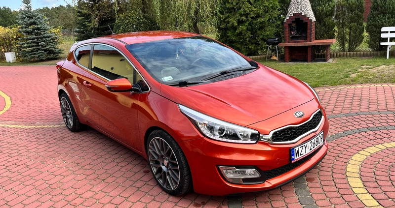 Kia Ceed cena 32990 przebieg: 190000, rok produkcji 2013 z Blachownia małe 46